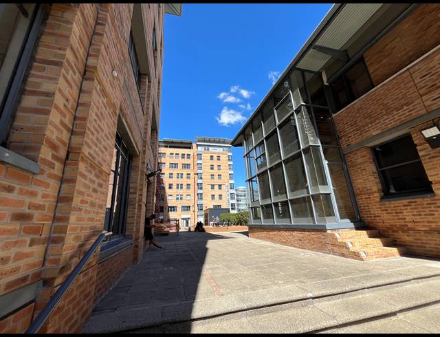 409M² OFFICE TO LET IN NEWLANDS